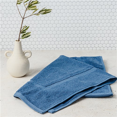 5212059_Guest Of Classic Blue Bath Mat